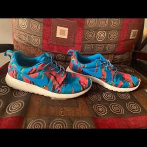 Roshe run blue tiger
